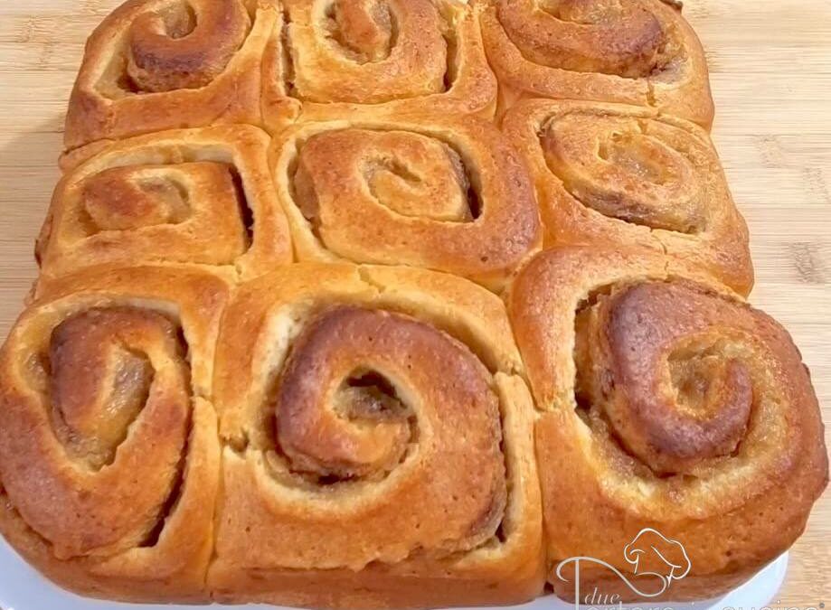 Cinnamon rolls alle mele