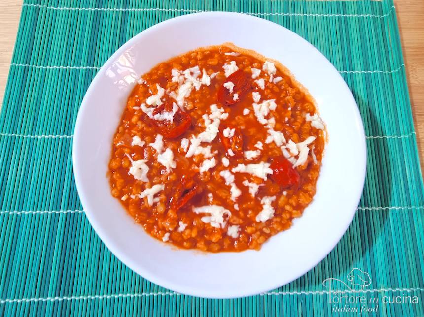 Orzo con pomodorini confit